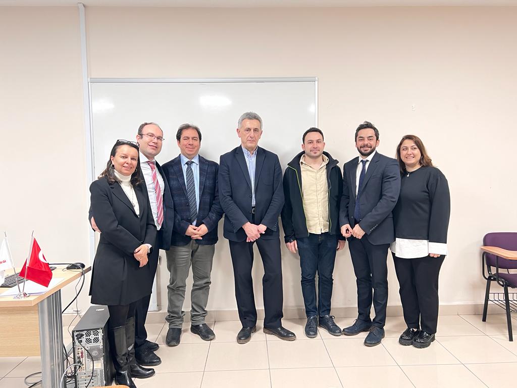 Türk Toraks Derneği İstanbul Şube, Solunum Yetmezliği ve Yoğun Bakım Çalışma Grubu ve Asistan Kurulu Ortak 