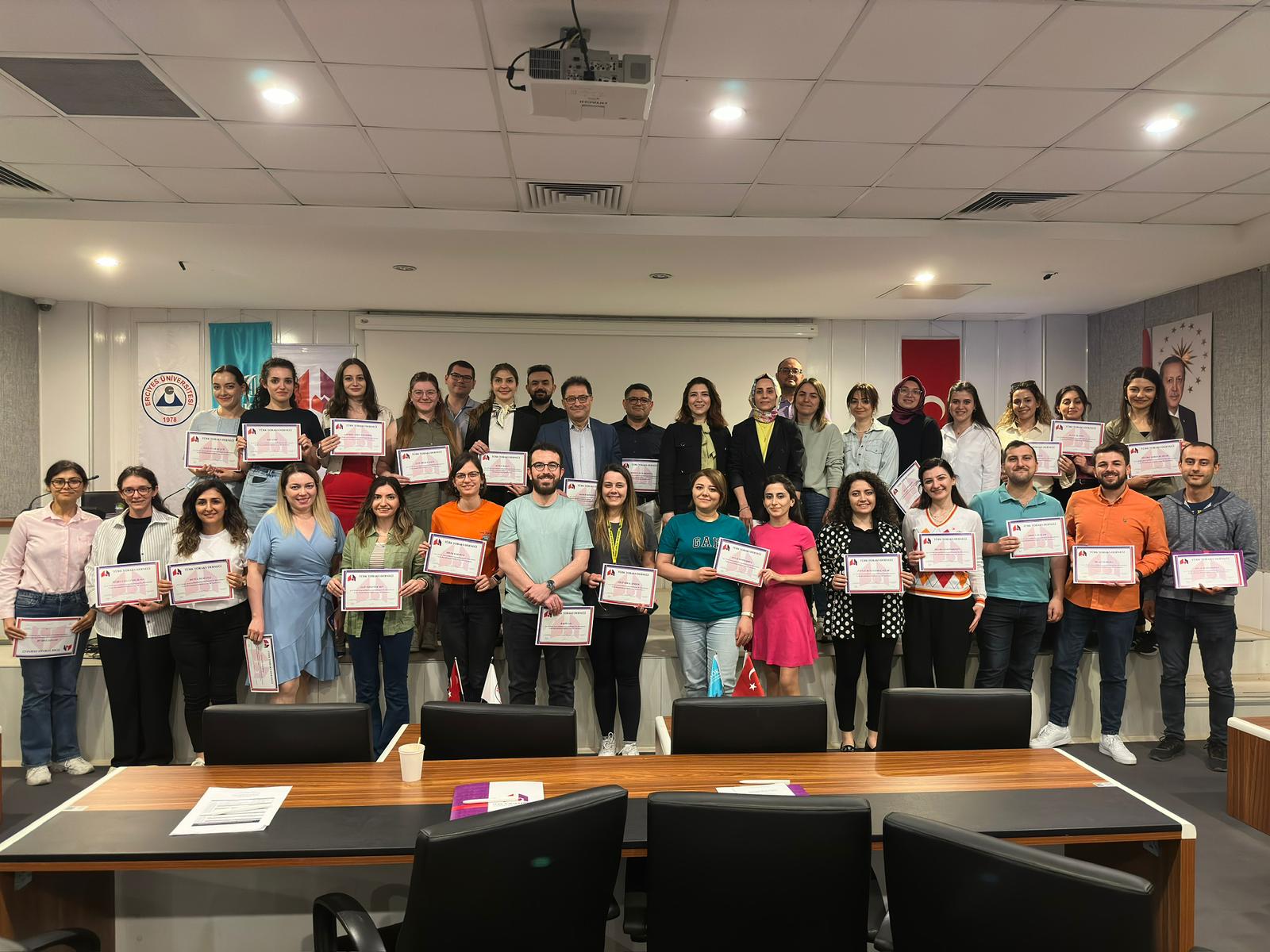 Türk Toraks Derneği Orta Anadolu Şubesi ve Uykuda Solunum Bozuklukları Çalışma Grubu Ortak 